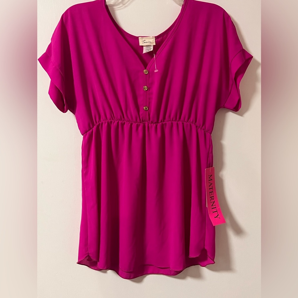 NWT!! Tovia-Bright Pink Maternity blouse, size medium. Excellent NEW condition